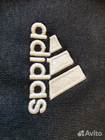 Adidas джемпер оригинал М размер