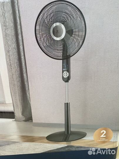 Вентилятор напольный Electrolux EFF-1014i