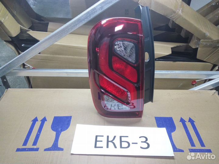 Фонарь левый Renault Duster 1 2011