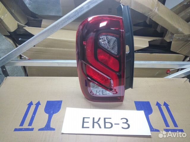 Фонарь левый Renault Duster 1 2011