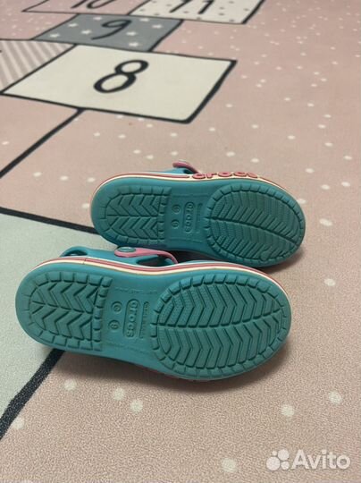 Сандалии crocs