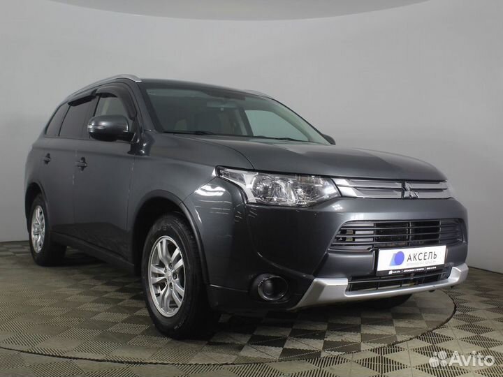 Mitsubishi Outlander, 2014