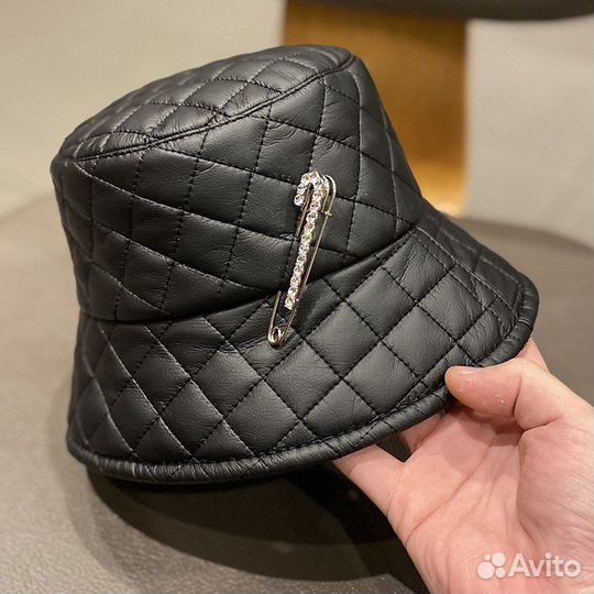 Панама чёрная кожаная (новая)