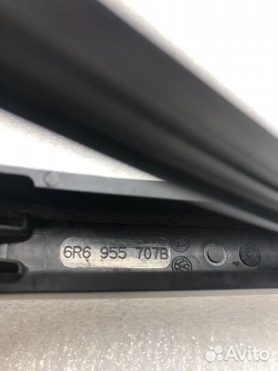 Поводок стеклоочистителя задний Volkswagen Polo