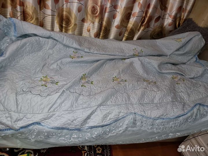 Комплект. Покрывало и две наволочки