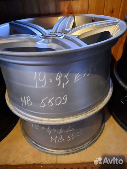 Одиночные диски R19 на Мерседес