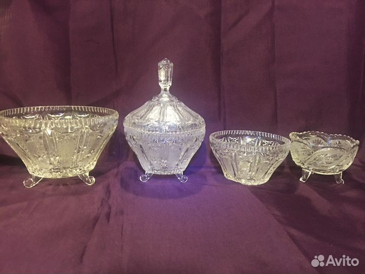 Конфетницы хрустальные на ножках