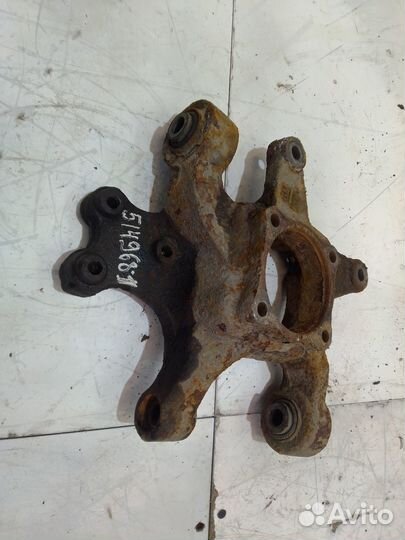 Кулак поворотный задний левый 4WD 2.4