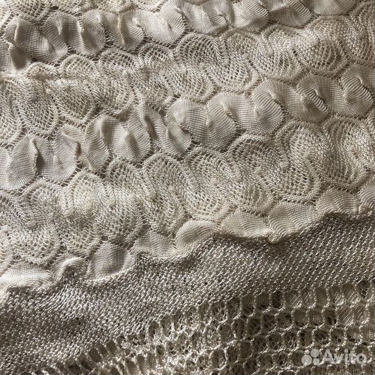 Шелковый платок реалитет ему почти 80лет