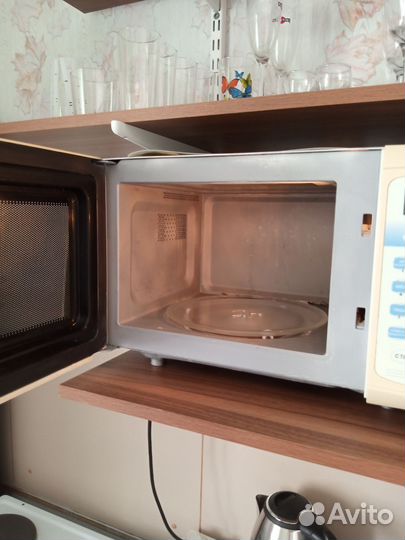 Микроволновая печь Elenberg