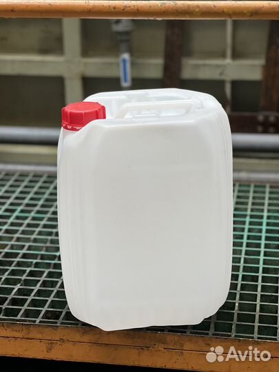 Канистра пластиковая 20 литров, 10 литров бу