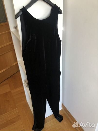 Бархатный комбинезон Mango