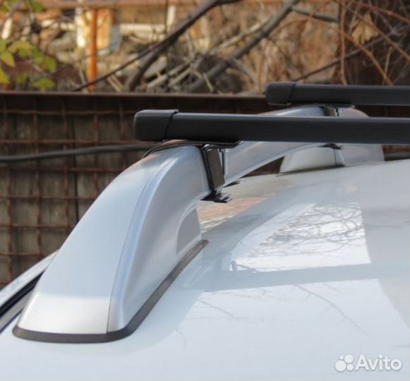 Опоры на рейлинги Террано 2014