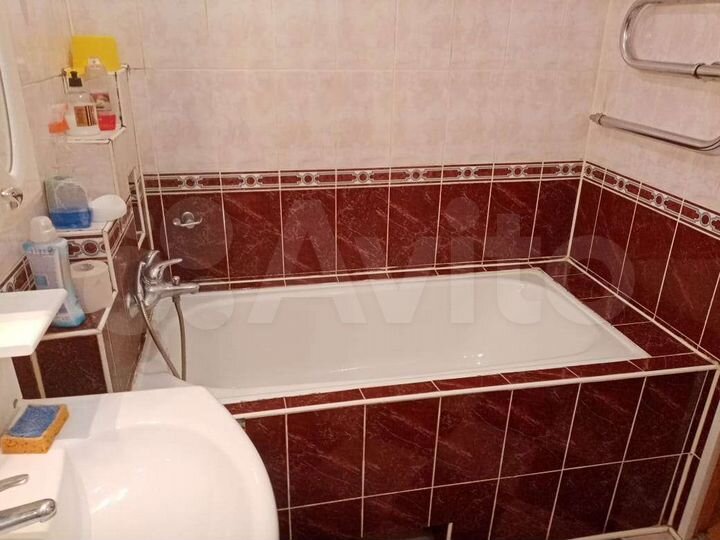 2-к. квартира, 60 м², 9/9 эт.