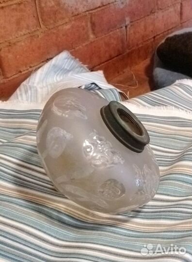 Антикварная емкость для керосиновой лампы