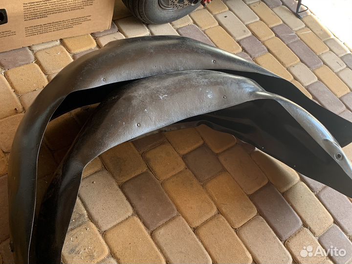 Задние подкрылки