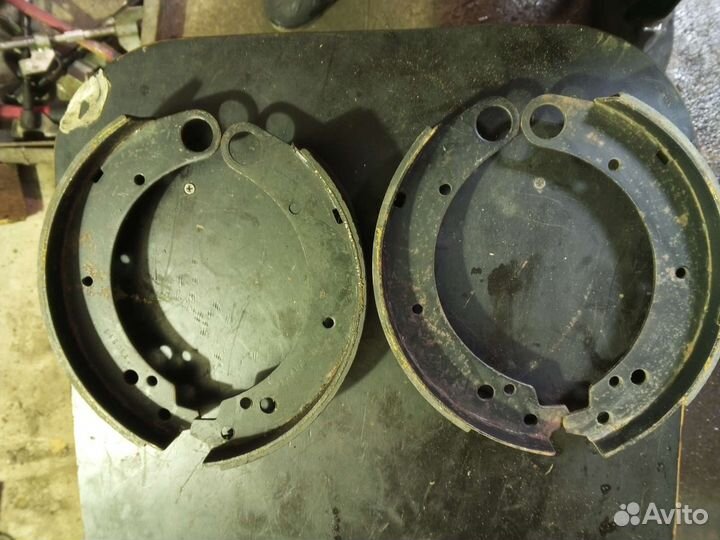 Задние тормозные колодки УАЗ