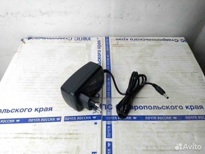 Блок питания на ноутбук Digma