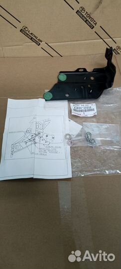 Кронштейн крыла Camry V50-55 53804-33030