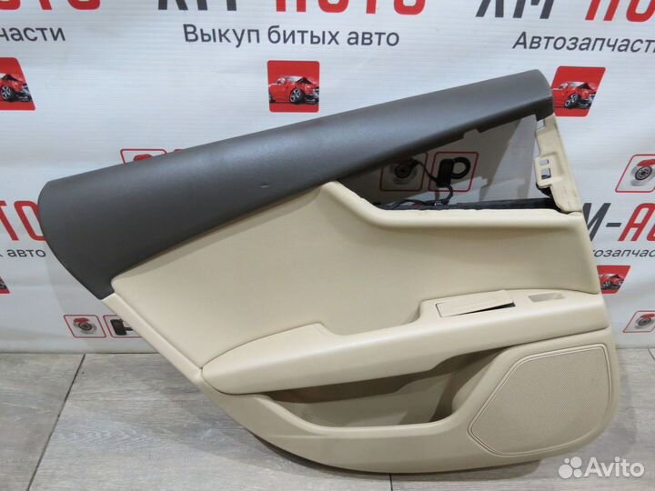 Обшивка двери задняя левая Audi A7