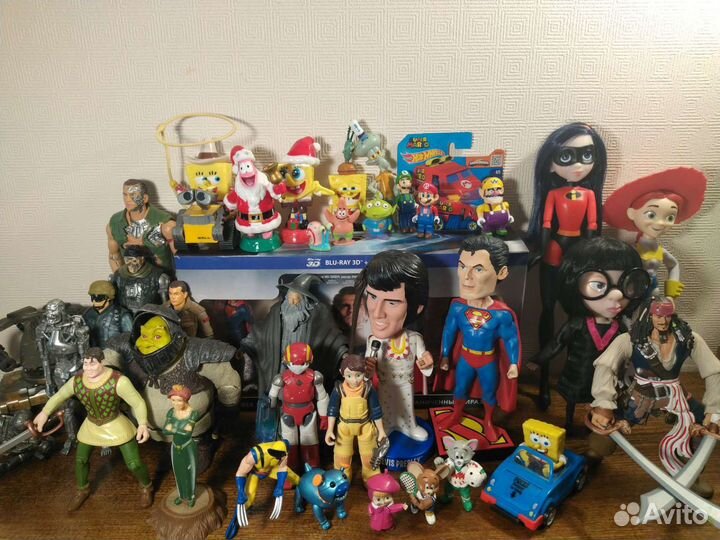 Фигурки из фильмов и мультфильмов