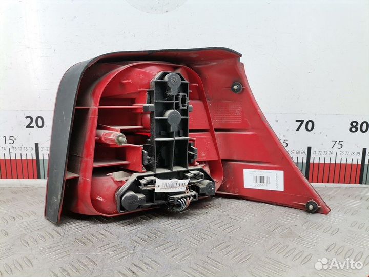 Фонарь задний левый для Volkswagen Golf 4