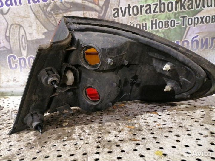 Фонарь задний левый Mazda Xedos 9