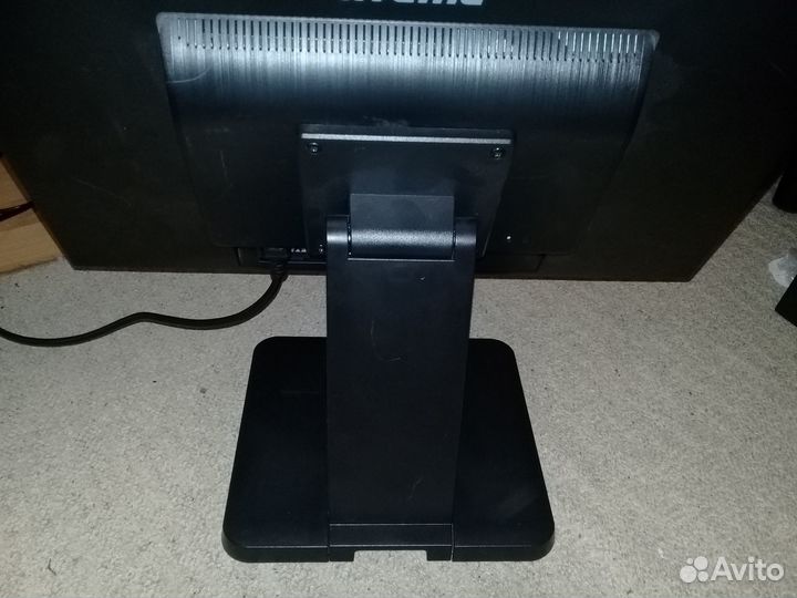 Монитор iiyama 22