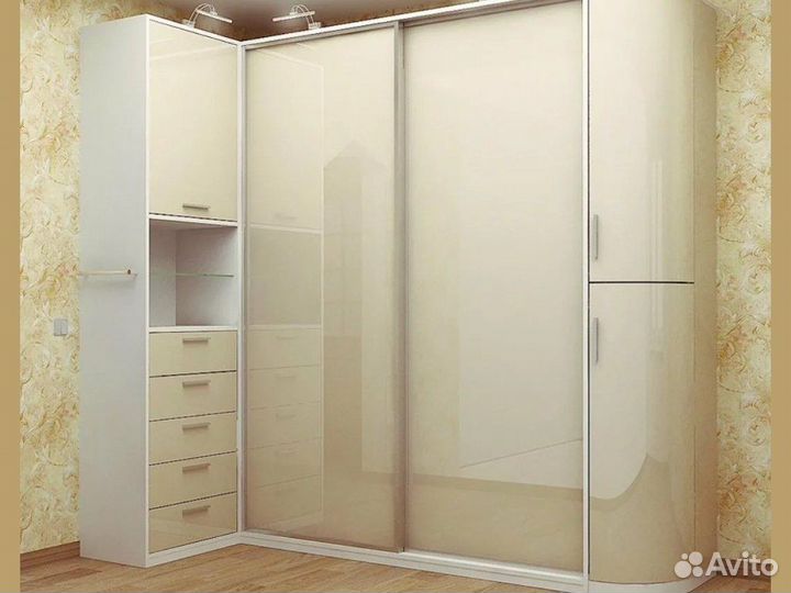 Шкаф угловой