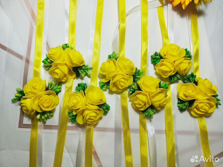 Галстук бабочка, браслеты на руку на выпускной