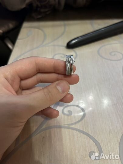 Серебряное кольцо с фианитом