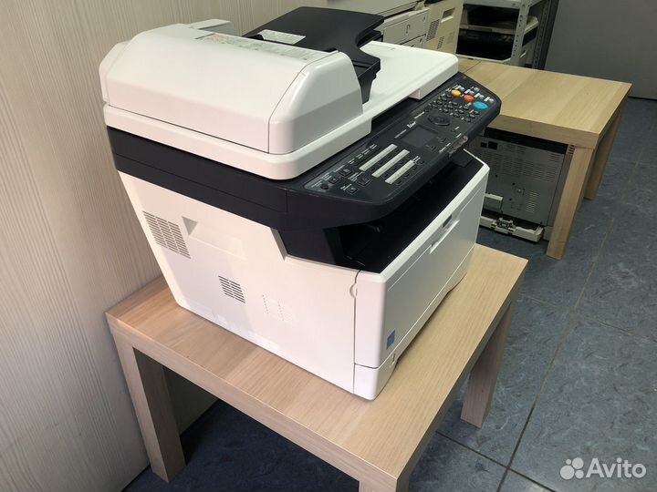 Лазерное мфу Kyocera M2035dn (отличное состояние)
