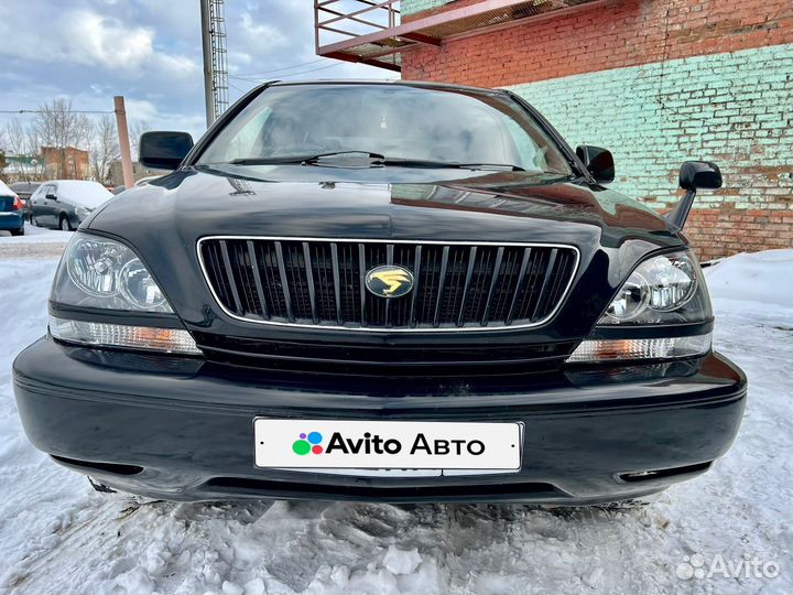 Toyota Harrier 2.2 AT, 1999, 180 000 км