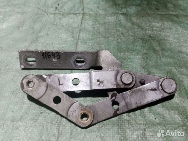 Петля капота левая Opel Omega A