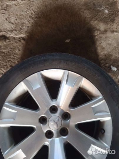 Продам комплект диски с шинами