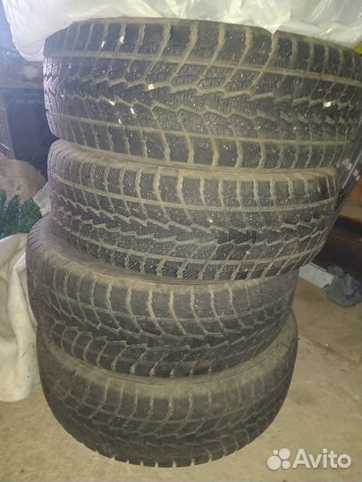 Toyo Observe GSi-5 215/65 R16