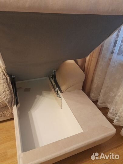 Угловой диван