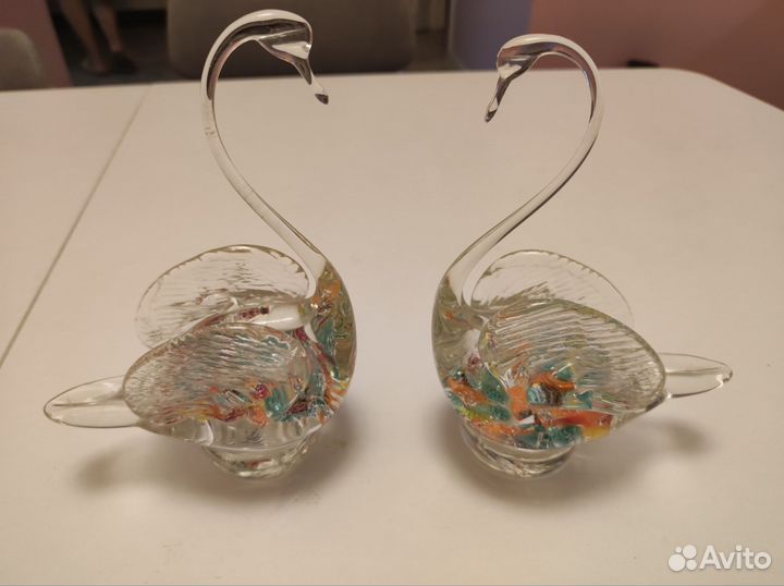 Стеклянные статуэтки