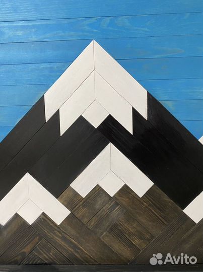 Картина из дерева