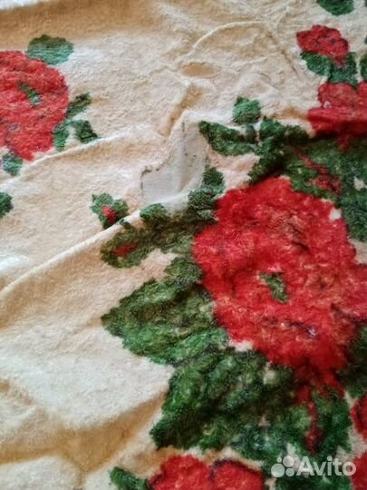 Скатерть советская плюшевая с бахромой. лот 2