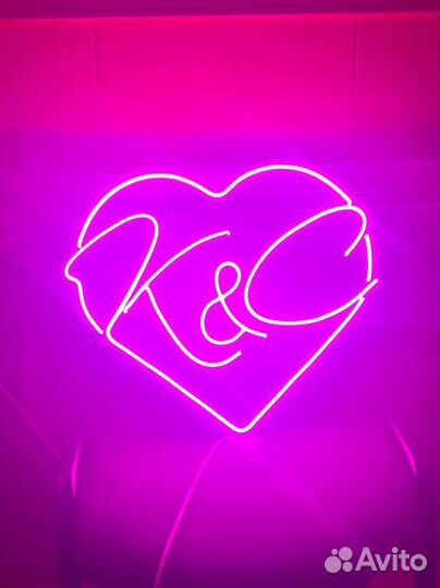 Неоновая вывеска. Дизайн в подарок