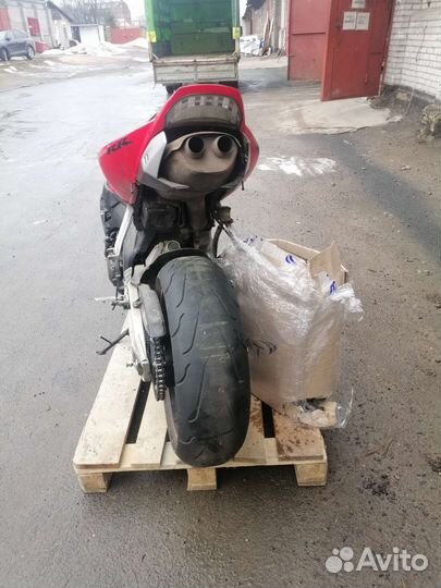 Honda cbr1000rr 04-05 разбор