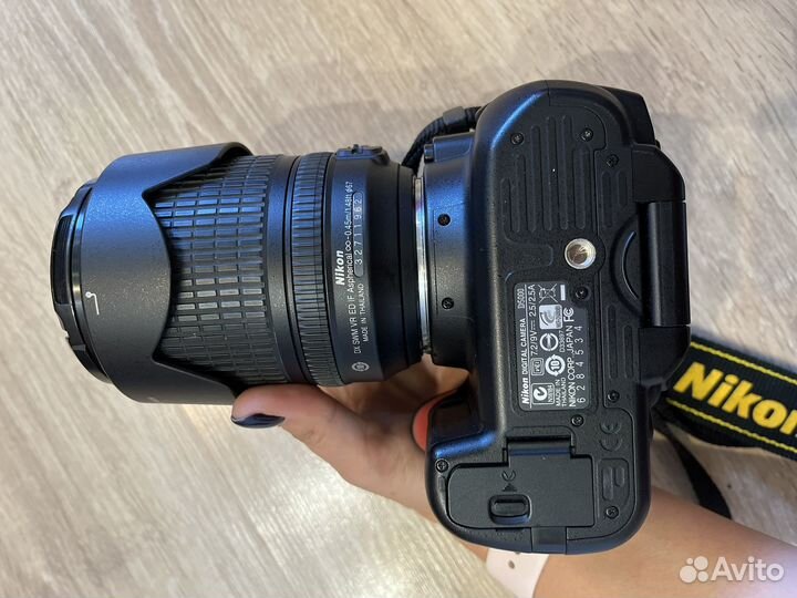Зеркальный фотоаппарат nikon