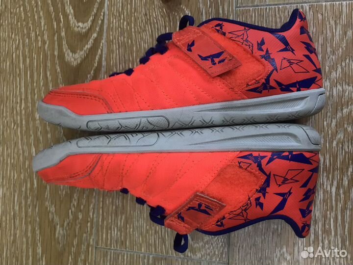 Бутсы, кроссовки 34р. для футбола в зале