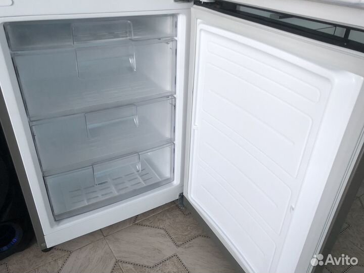 Холодильник LG No Frost