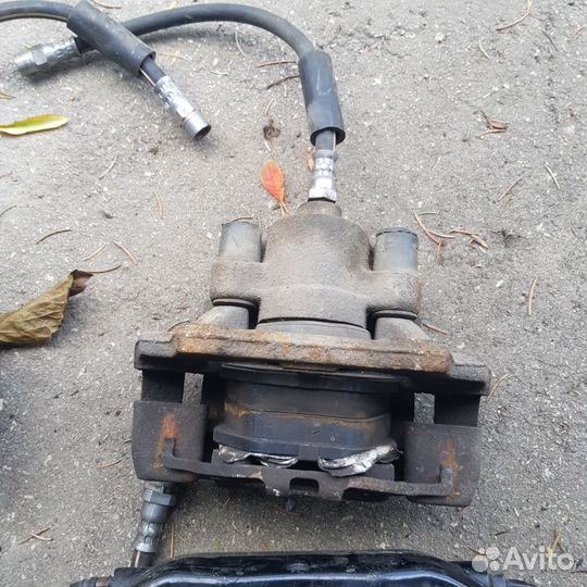 Полный комплект Суппортов bmw e38 728 brembo