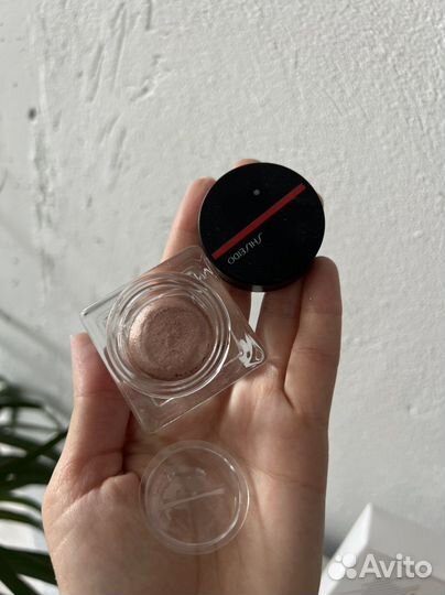 Тени для век, глиттеры, аджастер