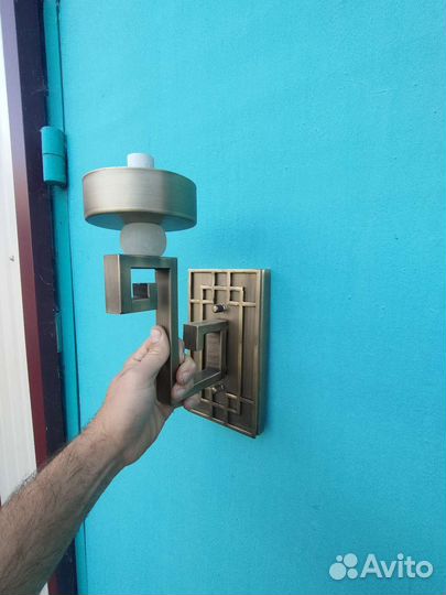 Настенный светильник бра