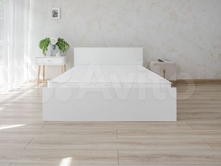 Кровать с матрасом 160 на 200