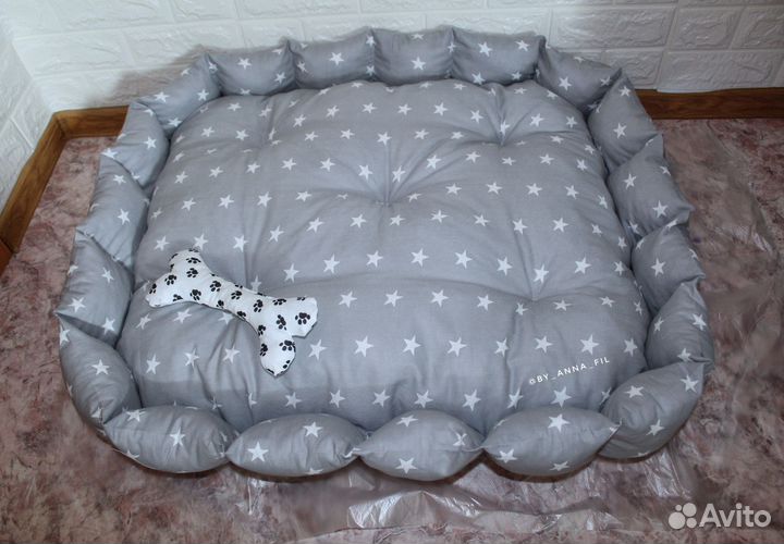 Лежанки для больших собак